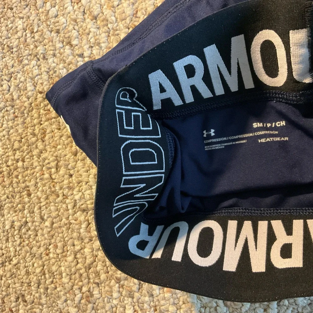 Spandex - Picture 4 of 4